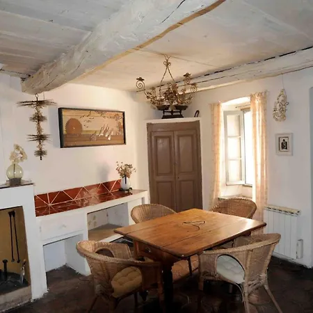 Appartement Dans Le Ciel Tourtour Exterior foto